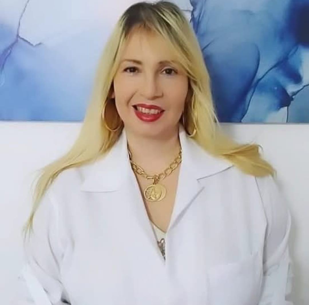 Prfª Drª Nivea Oliveira Psicanalista clinica